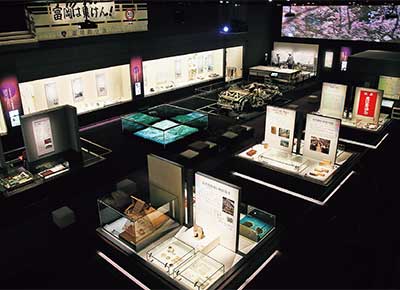 とみおかアーカイブ・ミュージアム館内の写真