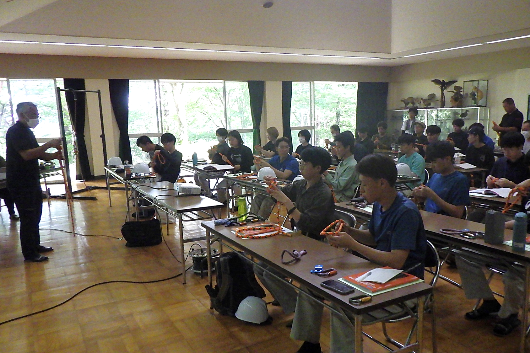 ロープ高所作業