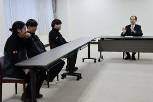 表敬訪問選手との写真1