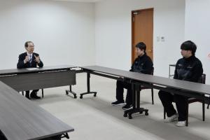 表敬訪問選手との写真2