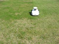 芝刈りロボット