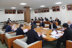 テレビ局から企画の説明を受ける広報委員会