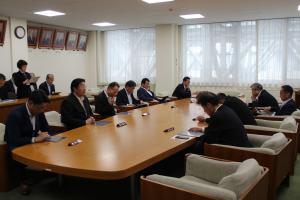 各派交渉会の写真