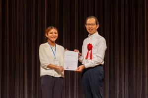 メッセージカード贈呈