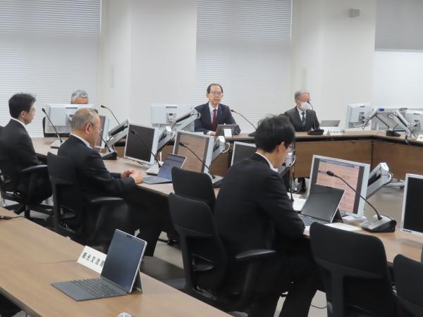本部会議の様子