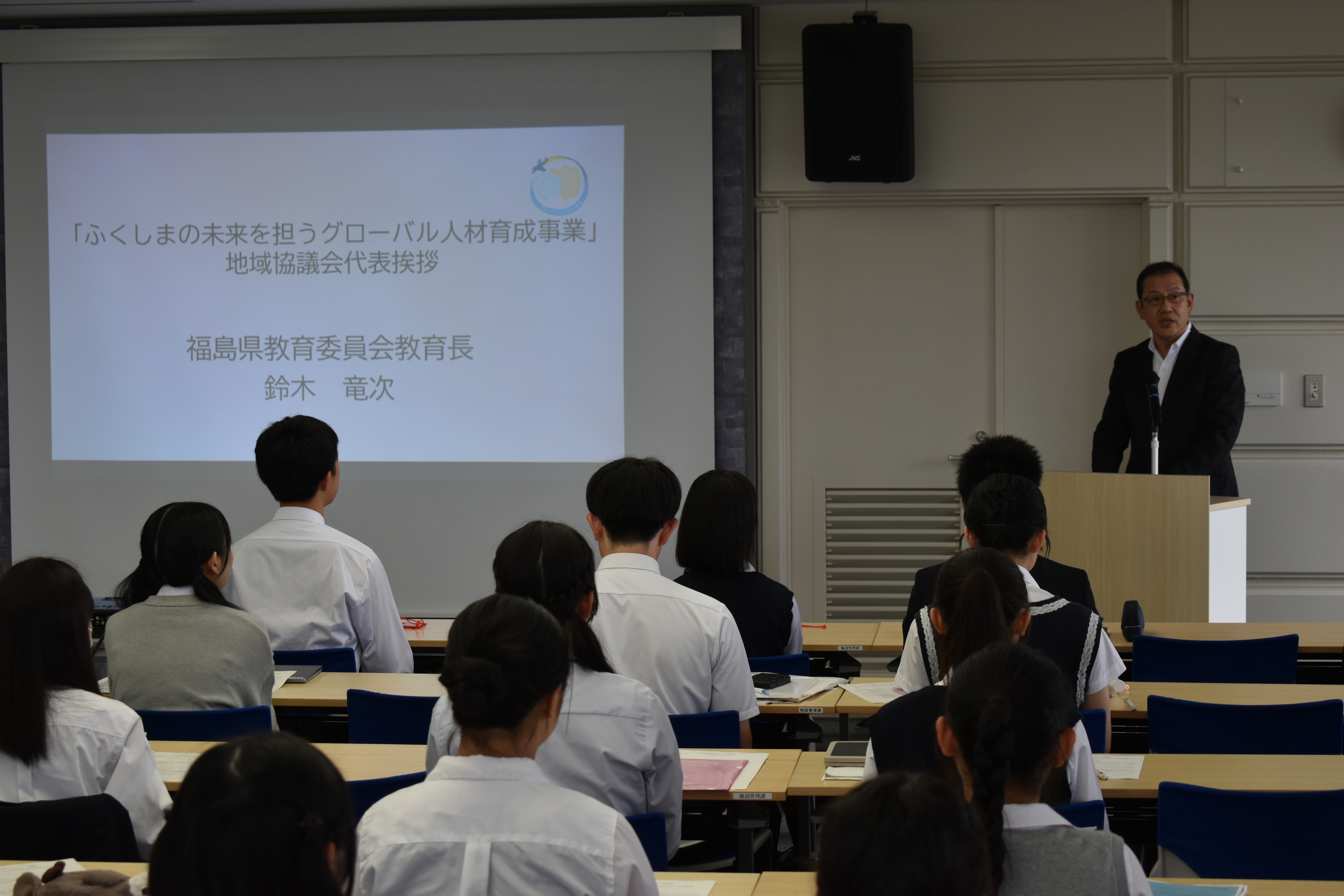 鈴木教育長 挨拶（写真(2)）