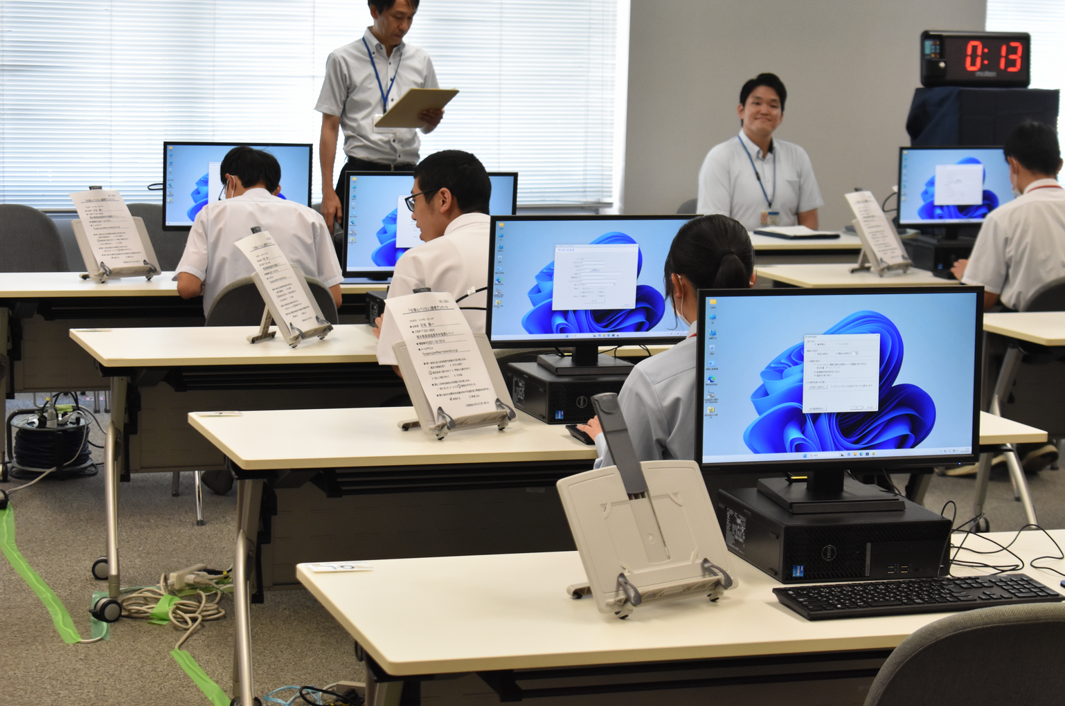 パソコンデータ入力部門（写真(2)）